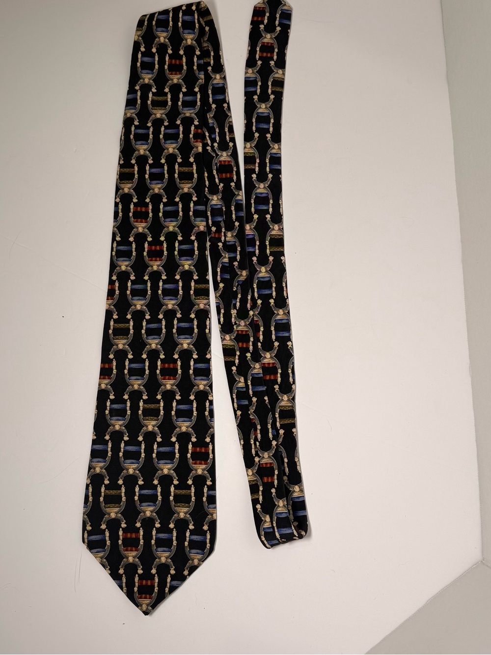 Vintage UNICEF Renaissance Style Throne Chair Silk Neck Tie Made By Salant Group